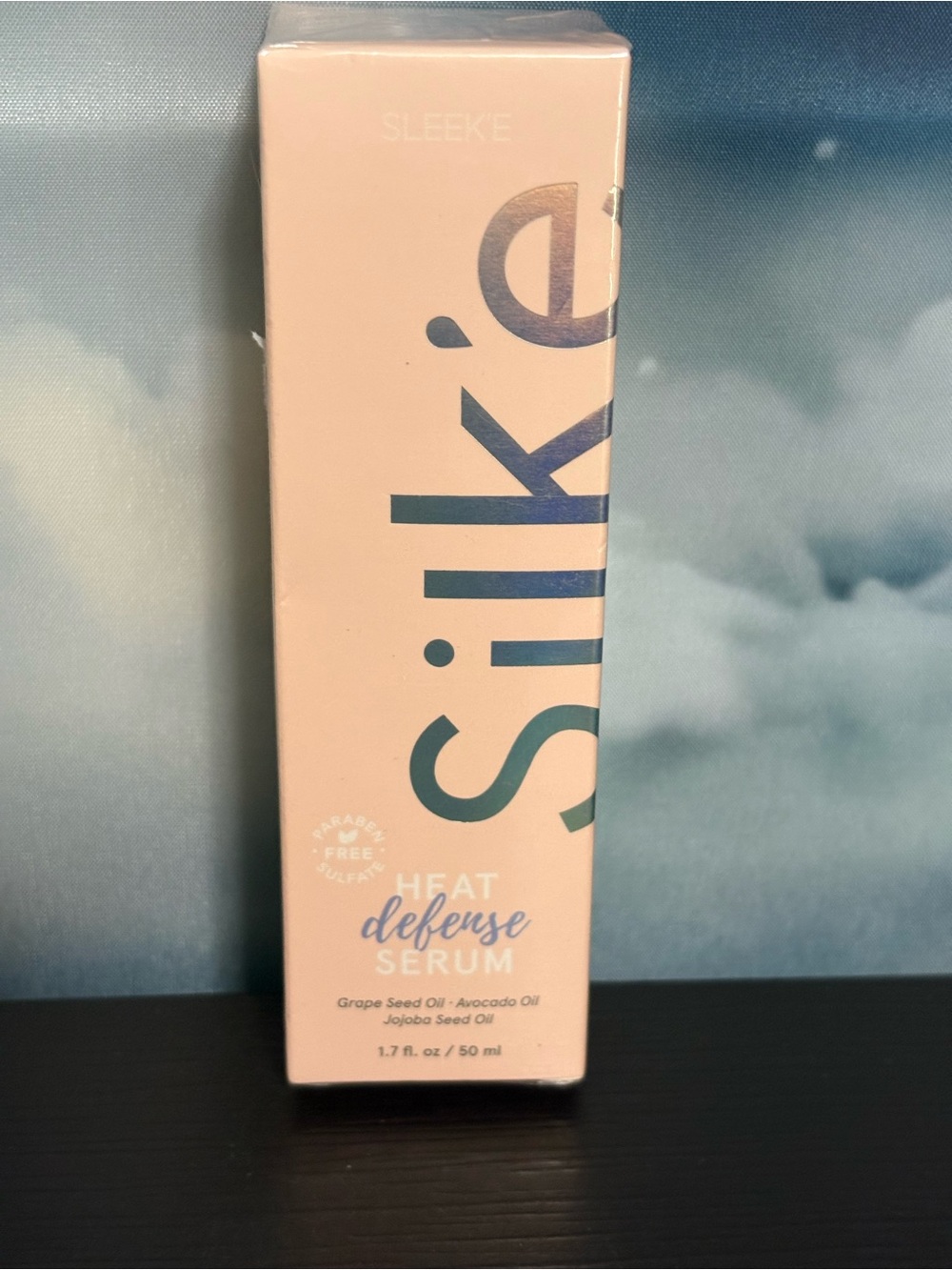 SILKÉ Heat Defense Serum 1.7 oz Hair Care. New in box.